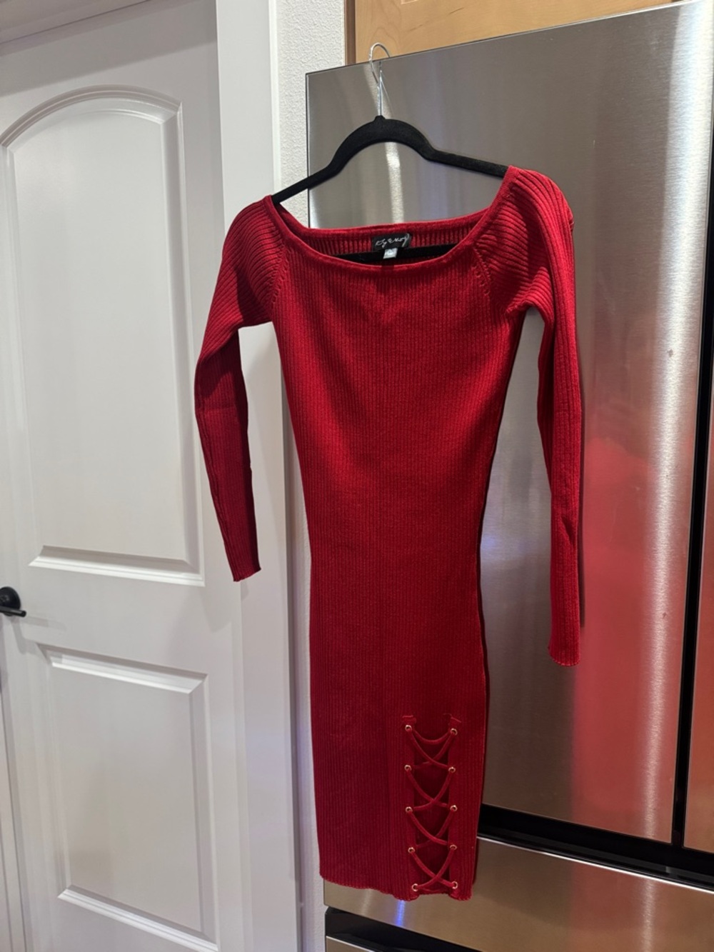 Ribbed Lace-Up Red Long-Sleeve Bodycon Dress